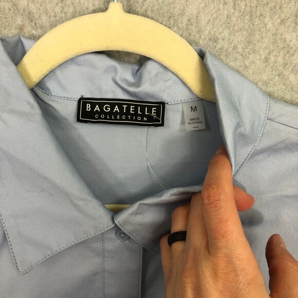 Bagatelle Shirt Women Medium Blue Button Corp Career Work Capsule Stretch Cotton - Picture 2 of 9